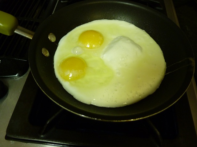 Fried egg omelet
