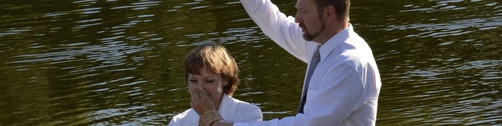 Pastor Accused of Rushing Through Baptism in Freezing River